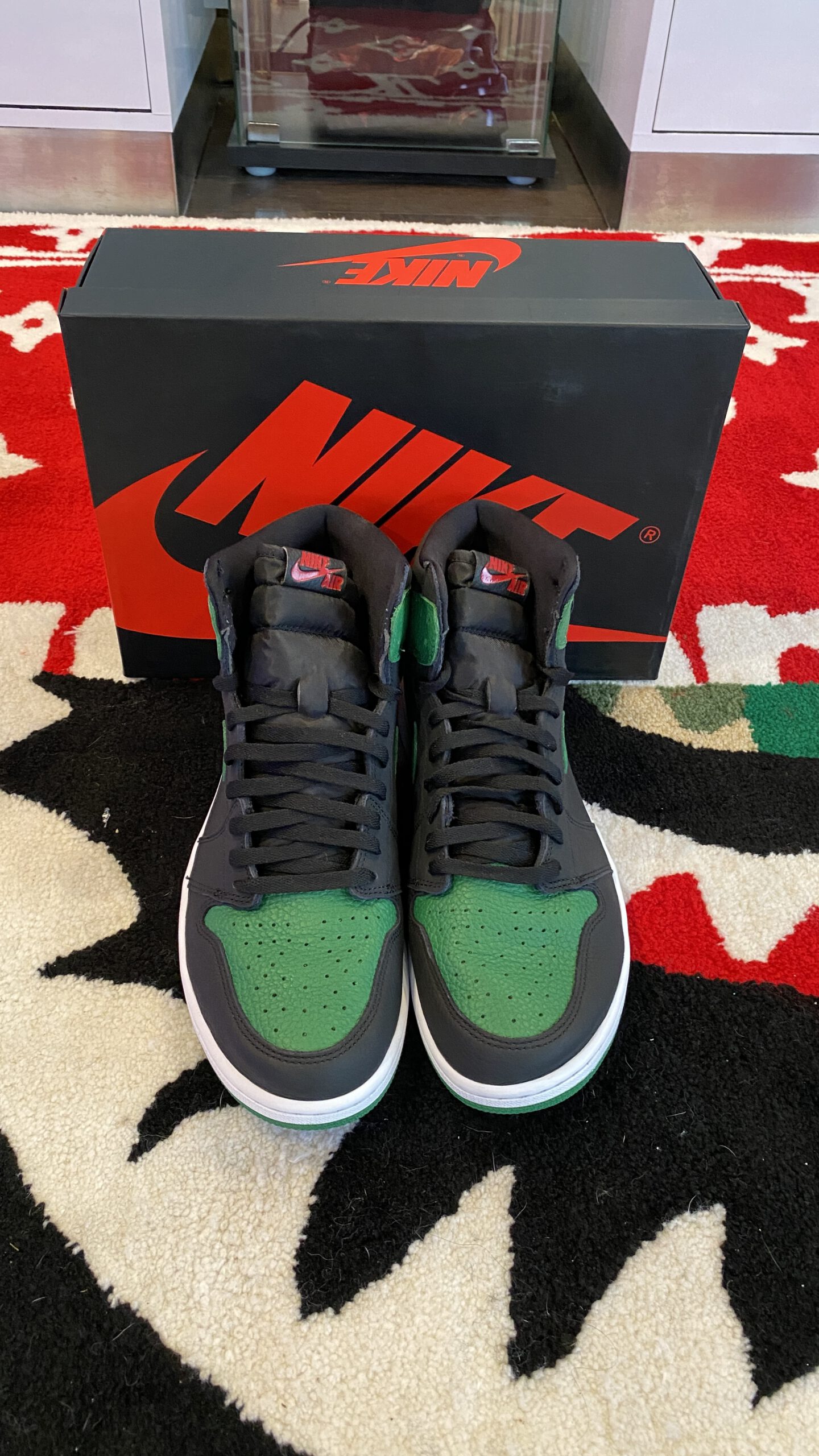 Nike Air Jordan 1 Retro High OG Pine Green 2.0 | Dirty Laces